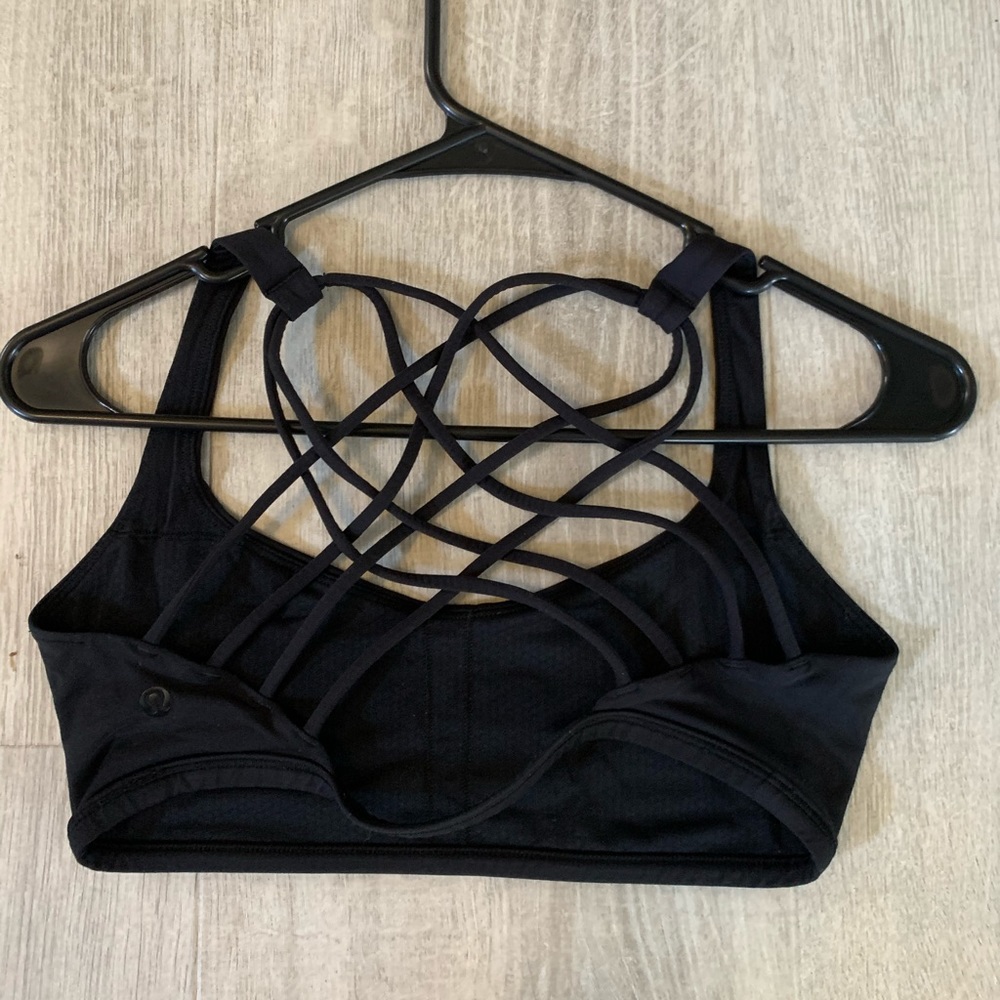 Lululemon sports bra size 8